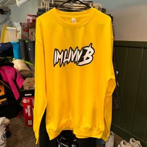 Womens imlivinb sweatshirt size xl